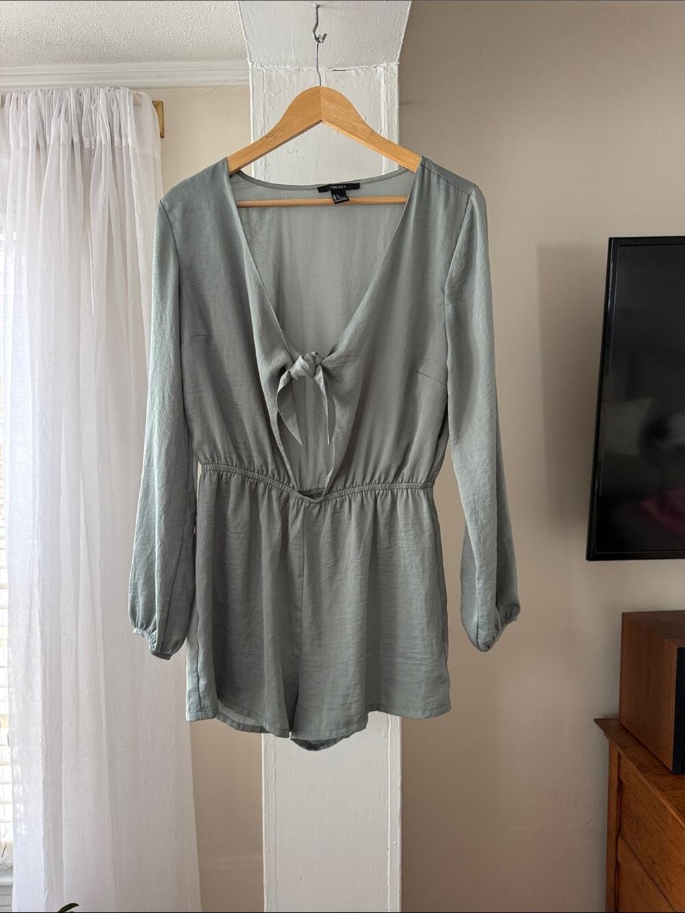 Forever 21 Sage Green Romper Size L Tie Front Long Sleeve Flowy